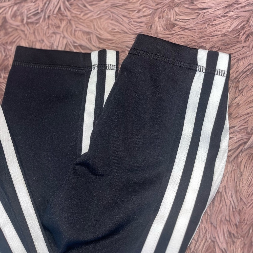 Adidas plus size women’s leggings with original stripes - Picture 2 of 4